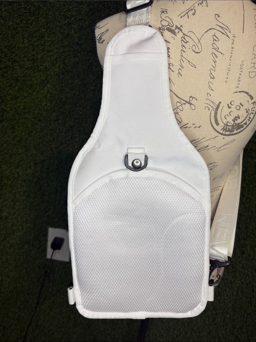 WOLFpak 9L Tactical Sling Polar White - Picture 6 of 11